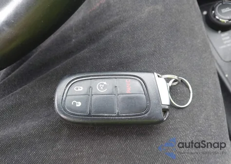 2017 Jeep Cherokee Limited 4X4 из США, поврежденный, VIN 1C4PJMDS3HW593716